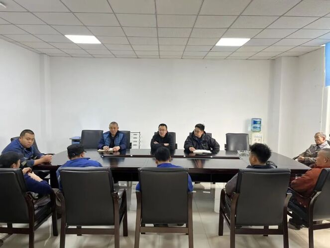 华锋钻探宏佳公司召开装备维修专项问题交流座谈会