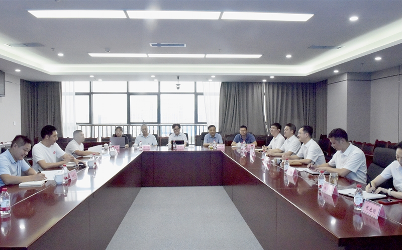 物探院与四川省地球物理学会、贵州省地矿局地球物理地球化学勘查院三方座谈会