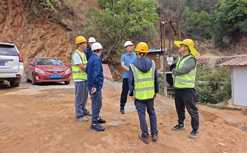 攀西公司开展“送清凉”活动 防暑保安康暖人心
