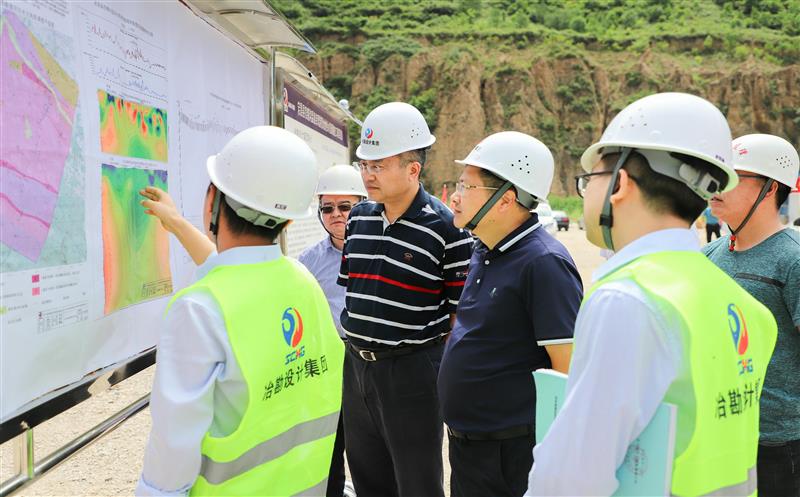 陈贵林赴陇南地热尊时凯龙项目开展“送清凉”慰问