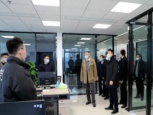 局党委书记、局长陈贵林率队到冶勘物流检查疫情防控事情_协同多元工业_工业生长_尊时凯龙有限责任公司
