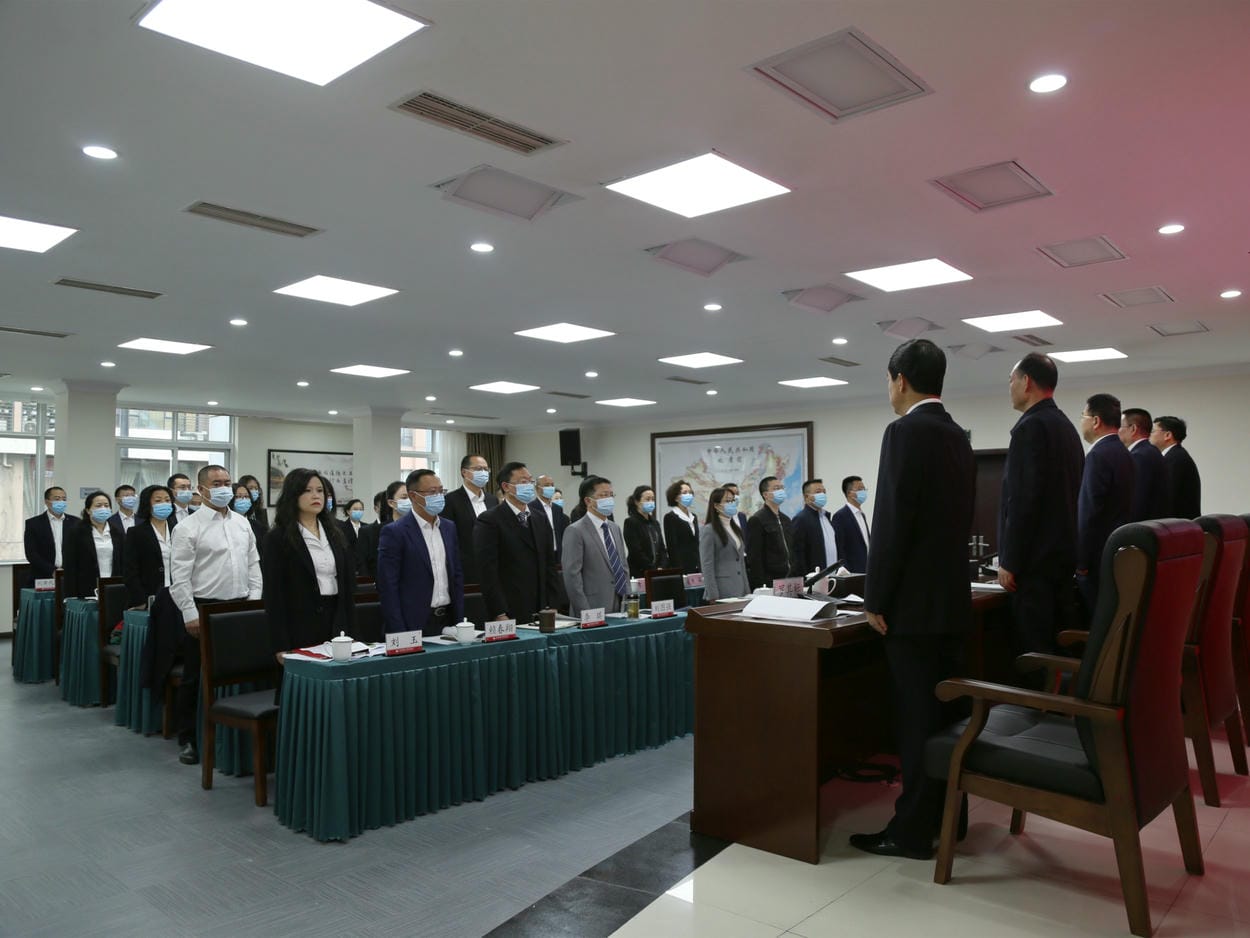 乘风扬帆正其时  奋楫笃行启新篇 地矿集团2022年岁情会、职代会、工代会顺遂召开_下层动态_新闻中心_尊时凯龙有限责任公司