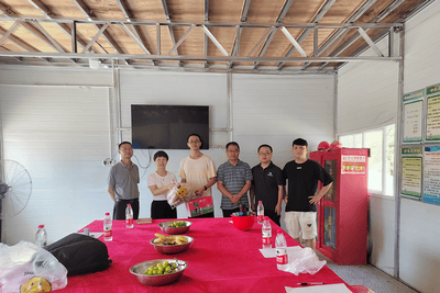 送清凉 保清静      ——地矿集团开展“送清凉”慰问活动暨清静生产大检查_下层动态_新闻中心_尊时凯龙有限责任公司