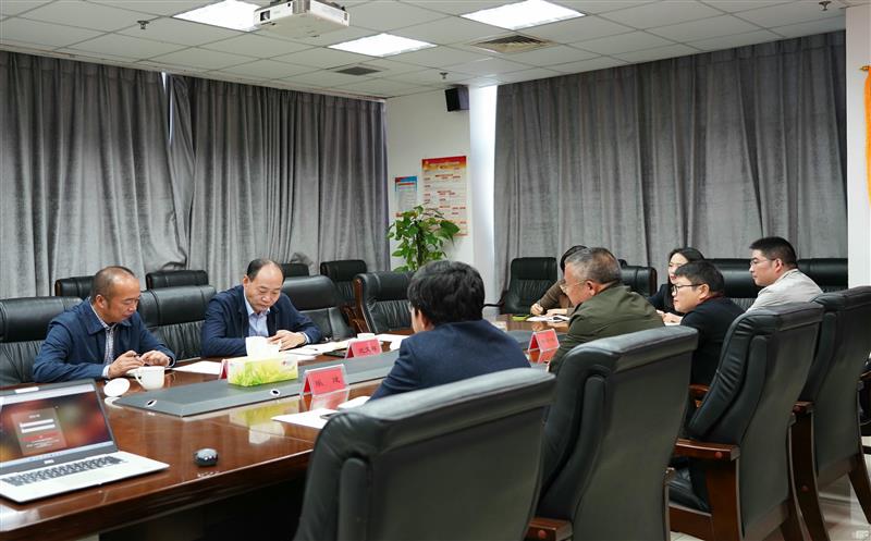 四川尊时凯龙党委委员、副总司理武文祥一行到兴蜀设计集团调研指导事情