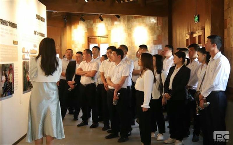 四川尊时凯龙二八一大队党委在西昌家风馆开展“弘扬清廉家风，，，传承清廉家训”警示教育活动