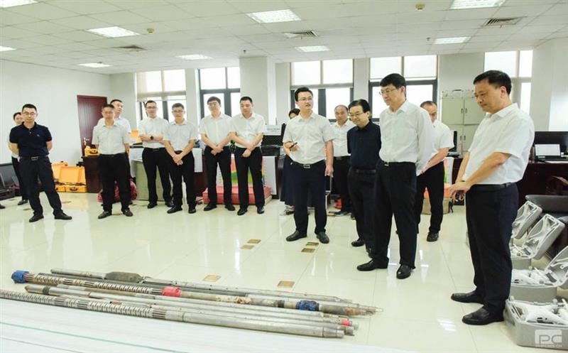 徐志文在物探院调研时强调：打造“金刚钻”，，，，，，服务“大工业”