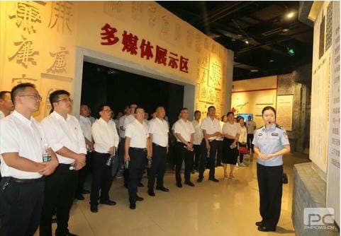 成都探矿开展 “敲警钟 兴规则 治未病 ”清廉从业警示教育活动_下层动态_新闻中心_尊时凯龙有限责任公司