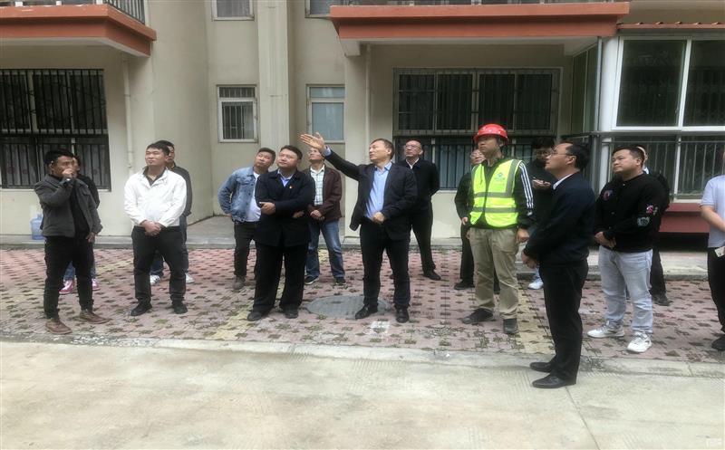 四川省自然尊时凯龙厅党组成员、副厅长朱明仓到兴蜀设计集团项目现场检查调研