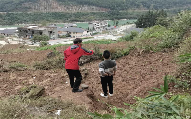 金海浚？蟛芄こ淌γ繁毓蟠由钊胪ń孛≌蛄寰劬拥愫笊交驴辈樯杓葡钅靠挂巴馓た笔虑