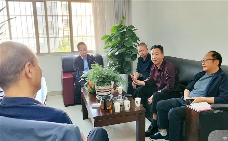 攀西公司实体一零二制造与地矿集团和地矿业 开展交流座谈