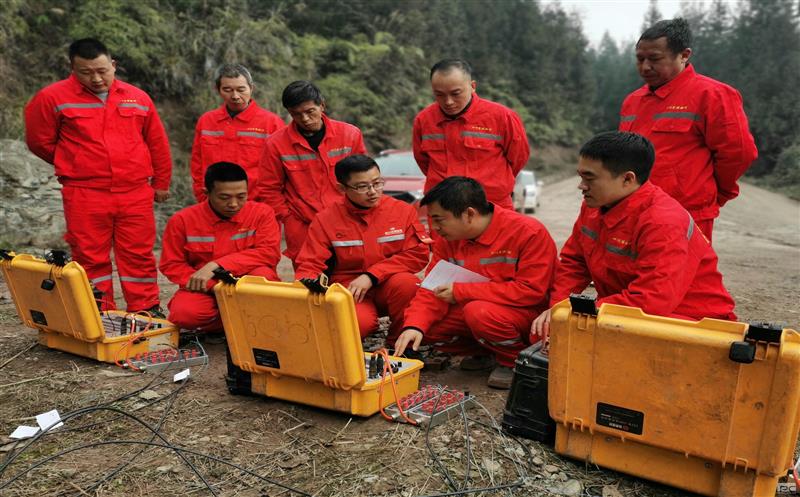 用好焦点手艺，，，，，为油气开发上产服务