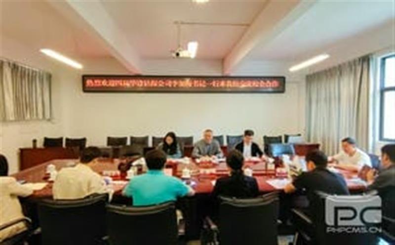 深化校企相助，，，，，，强化协同育人新动能丨华锋钻探赴云南领土尊时凯龙职业手艺学院开展交流座谈