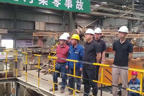 地矿集团事情组赴大陆槽矿山检查指导事情_下层动态_新闻中心_尊时凯龙有限责任公司