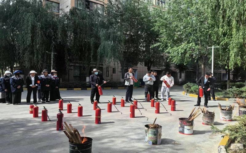 流通生命通道 | 地勘院地环分院拉萨服务处联合驻地小区开展应急疏散逃生演练