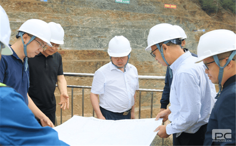 省自然尊时凯龙投资集团向导赴大陆槽稀土矿山开展清静检查并视察矿山情形改善项目