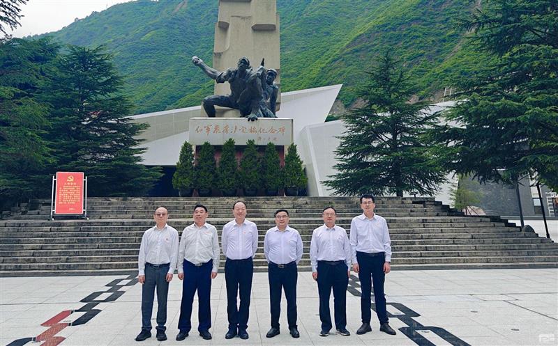 泸定桥头忆红军，，，，，，长征精神代代传 ——测绘公司党委理论中心组赴泸定桥红军纪念馆集中学习