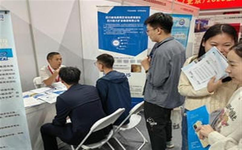 招贤纳士，，，，，职引未来－区调队（容大集团）奔赴北京大学等高校？？？？？拐衅甘虑