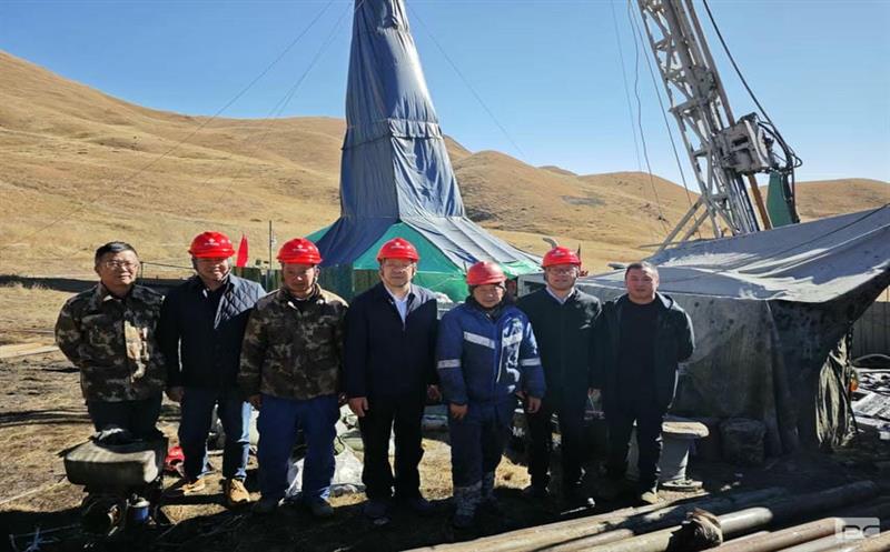 华锋钻探向导到项目一线检查指导事情