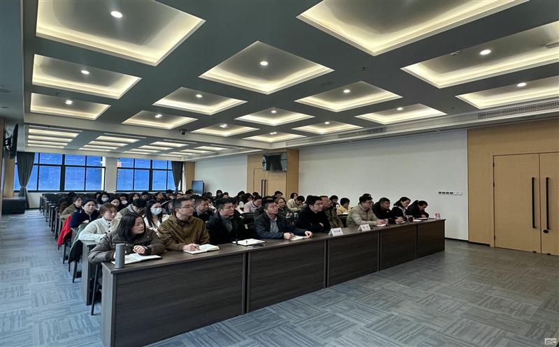 大力弘扬宪法精神，，，，，推动进一步周全深化刷新 ——兴蜀设计集团开展第五期执律例则知识培训会